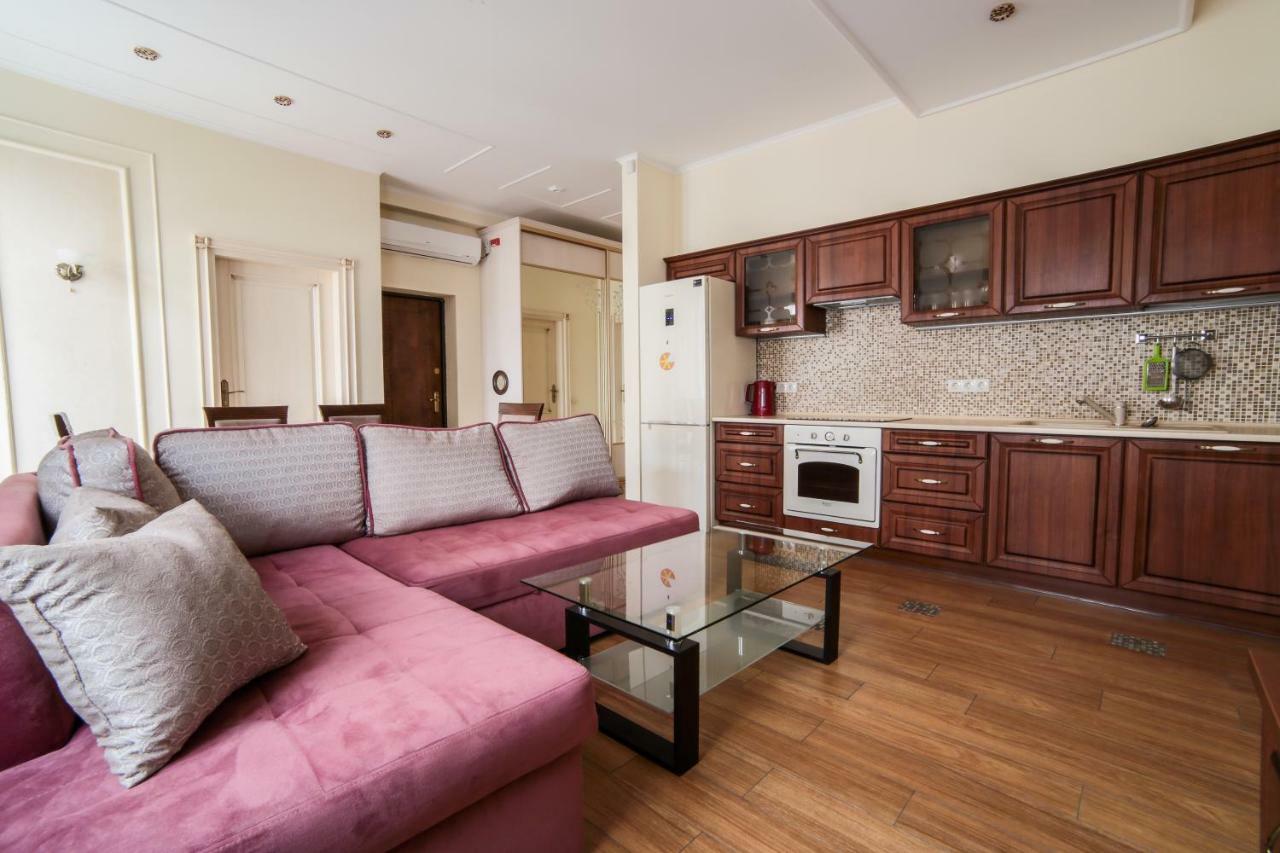 Апартаменти З Балконом Lviv Extérieur photo