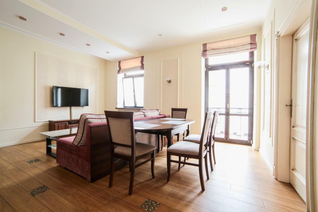 Апартаменти З Балконом Lviv Extérieur photo