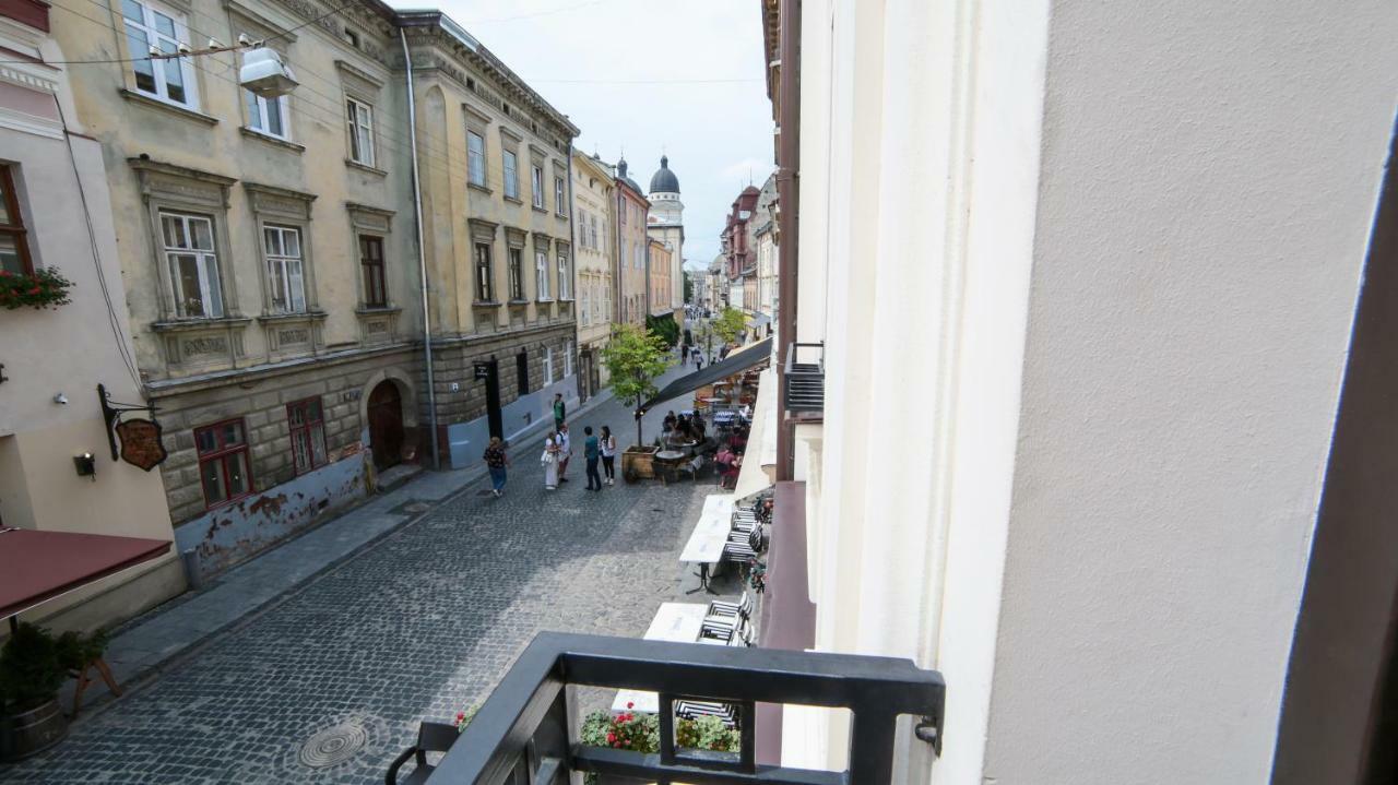 Апартаменти З Балконом Lviv Extérieur photo