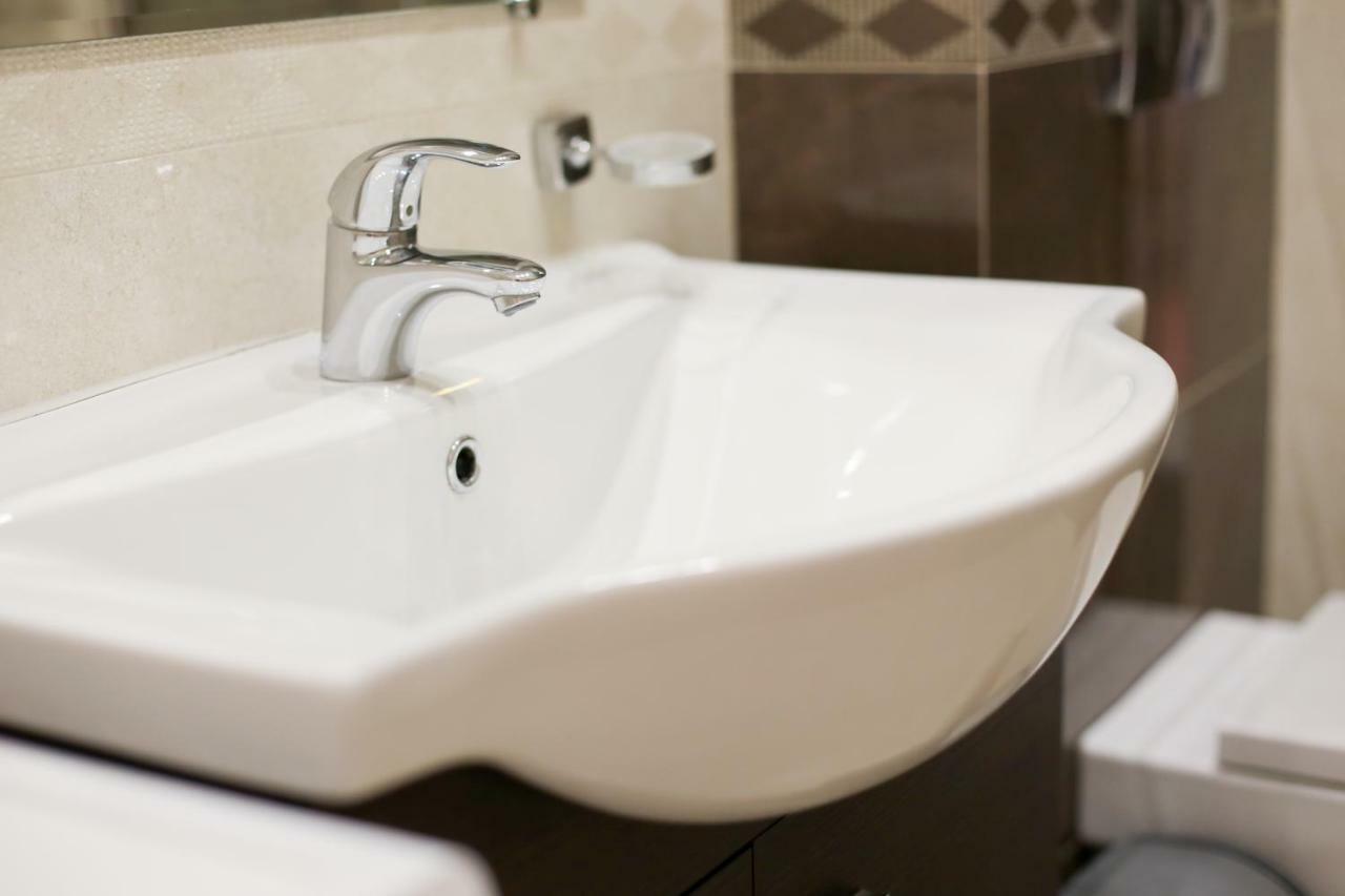 Апартаменти З Балконом Lviv Extérieur photo